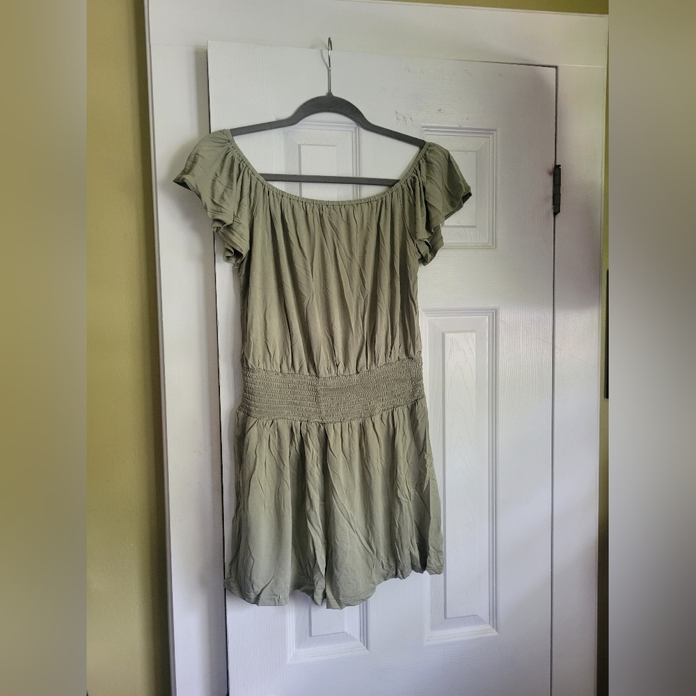 Short romper light army green